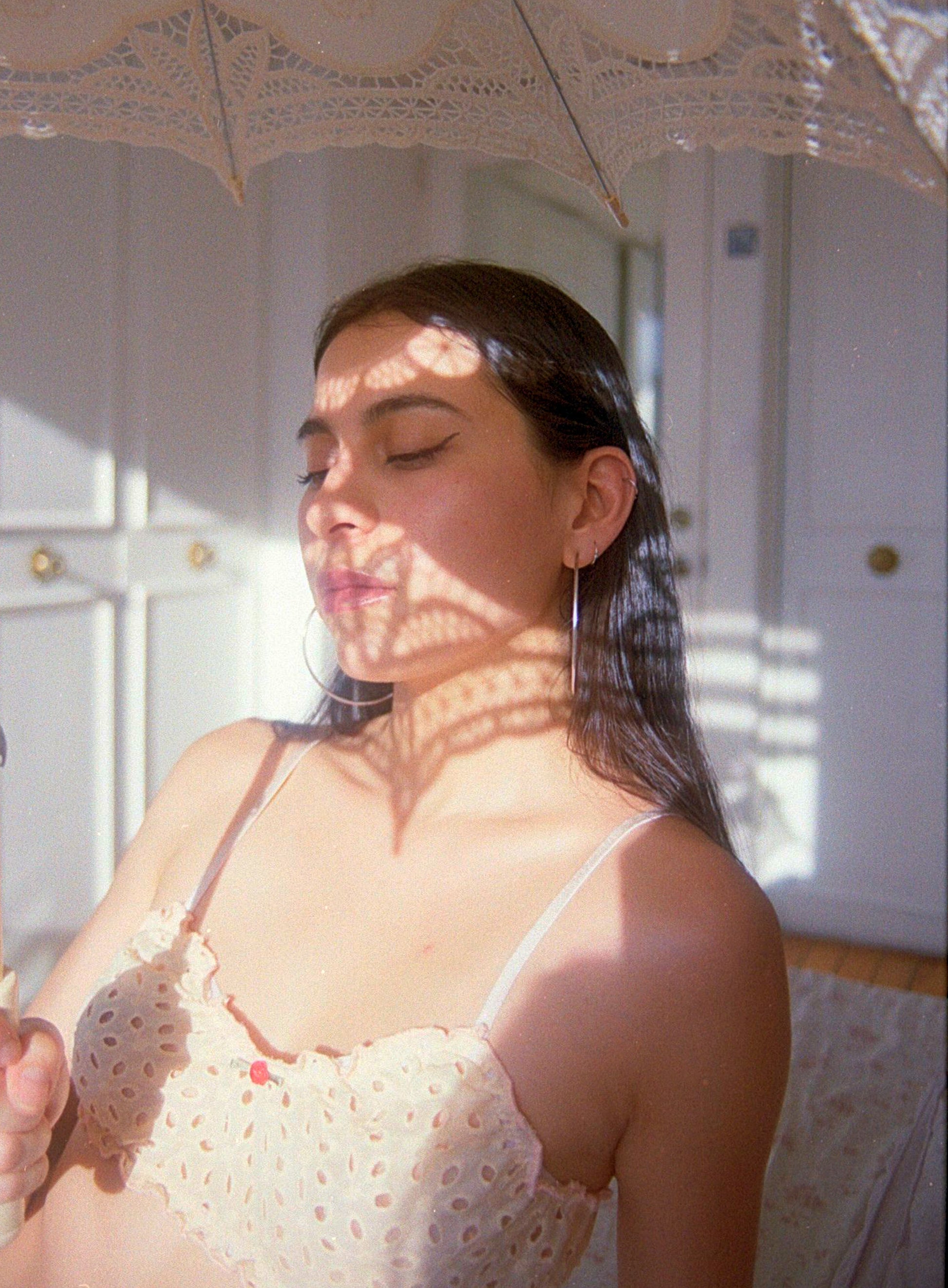 Broderie lace bra